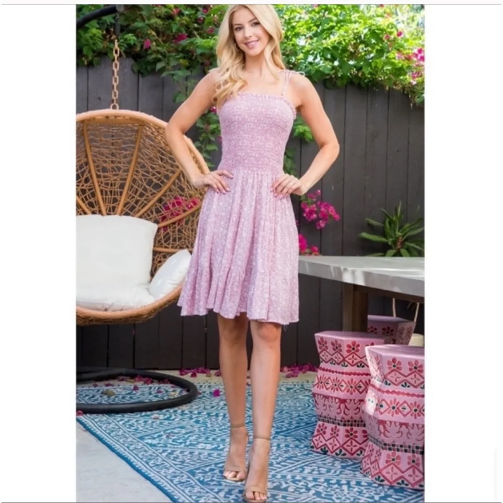 - 👗👗Pink floral smocked dress 👗👗 - Picture 8 of 14
